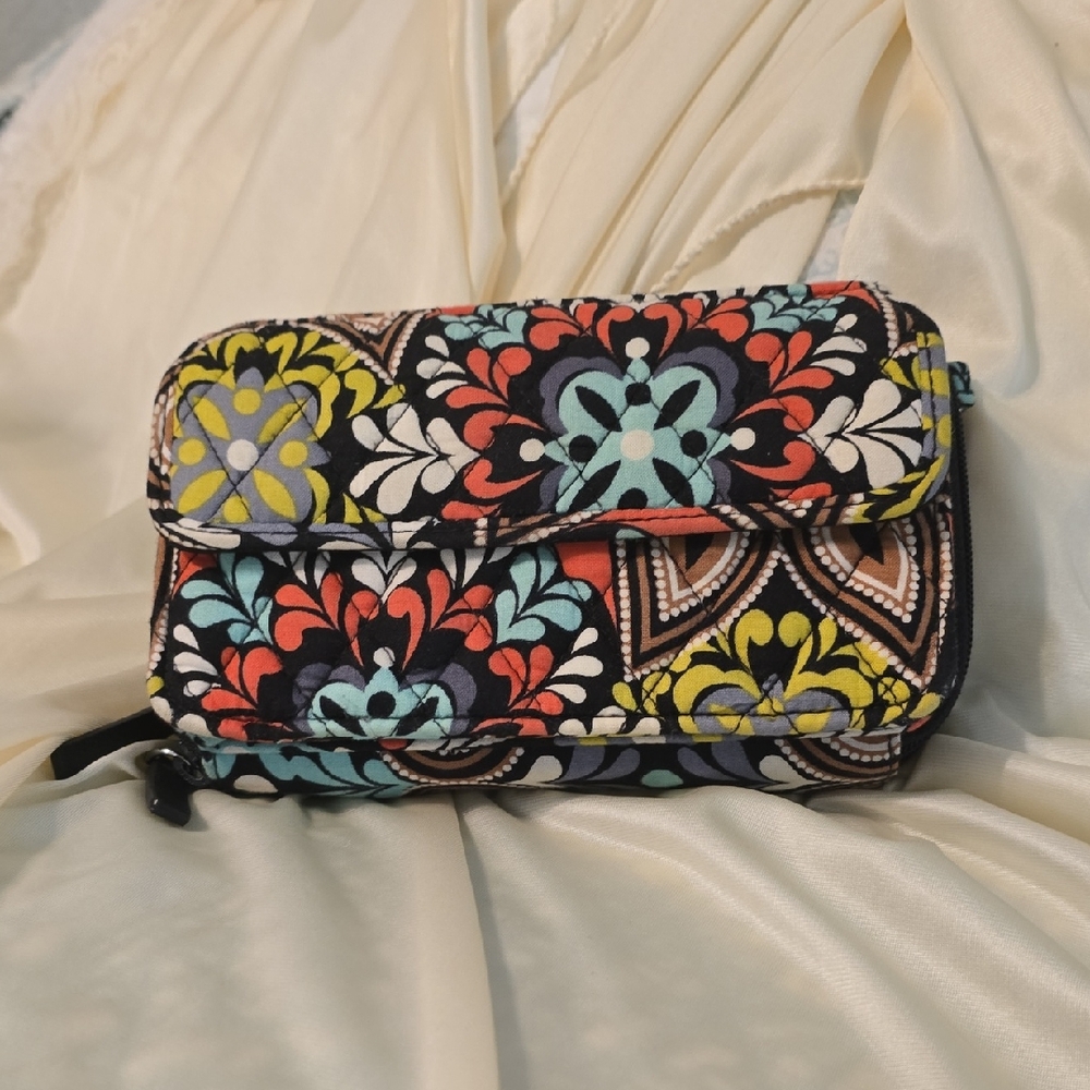 Vera Bradley Red and Yellow Crossbody Bag with Quilted Sierra Showees Design New